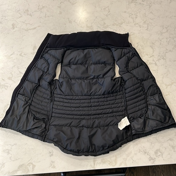 Lululemon Fluffin Awesome Vest Black Puffer Down Women’s - Picture 11 of 16